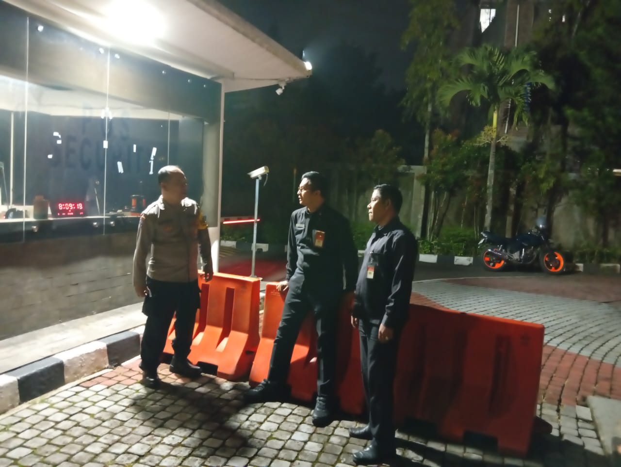 b2070d5b-5767-4e45-b6d2-9712aa500439