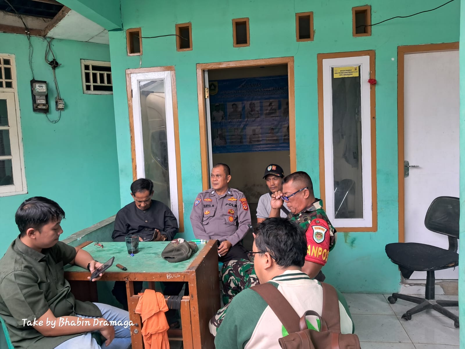 c4d34905-8854-4127-bc0d-355c285048cc (1)