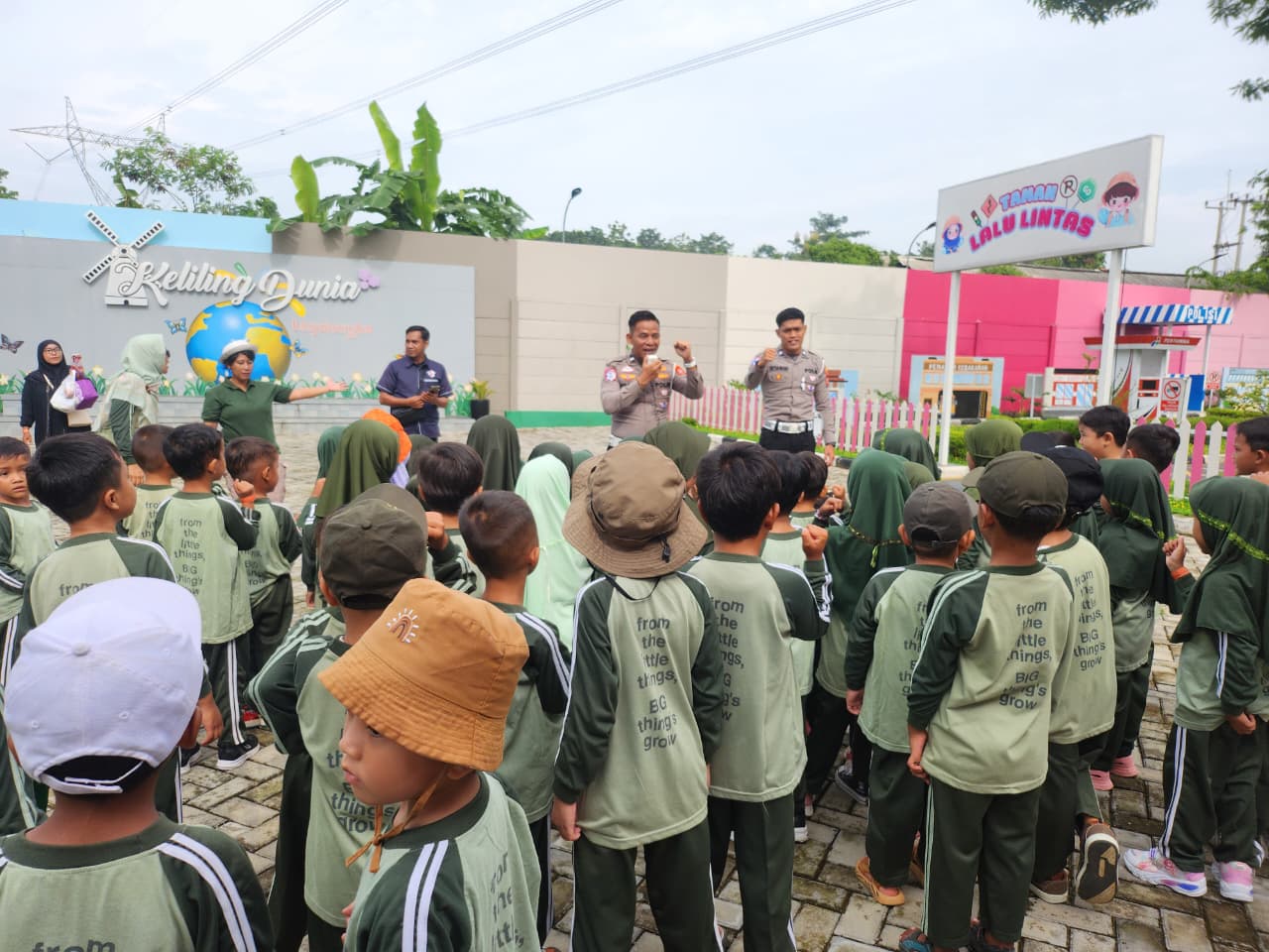 f63158d1-c560-408d-bc92-0c969f1eaf3b