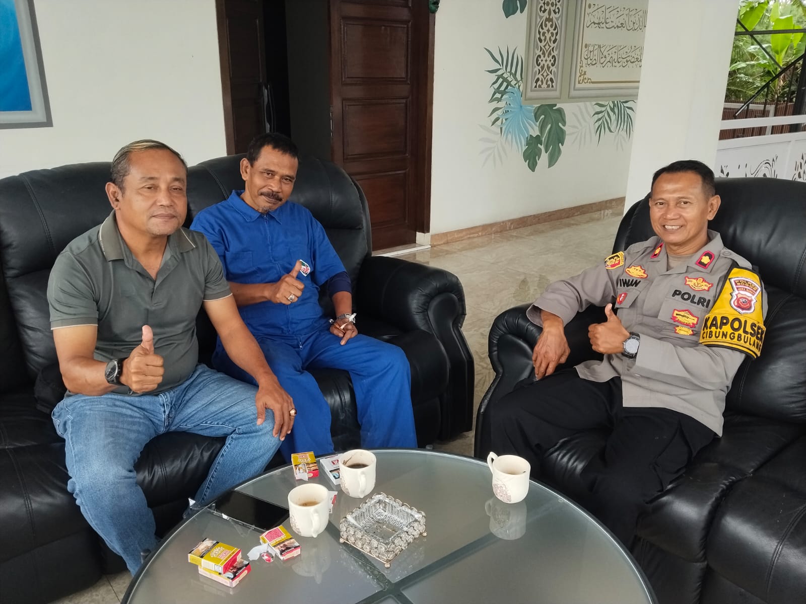 fb2f7396-5809-424c-a2f8-3bb33db234fd